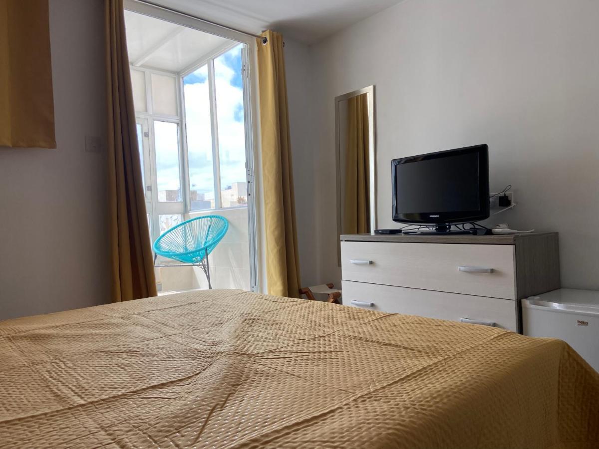 拉巴特 Sqaq Numru 1 Accomodation酒店 外观 照片