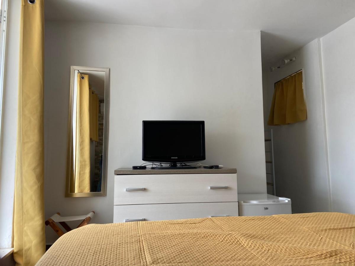 拉巴特 Sqaq Numru 1 Accomodation酒店 外观 照片